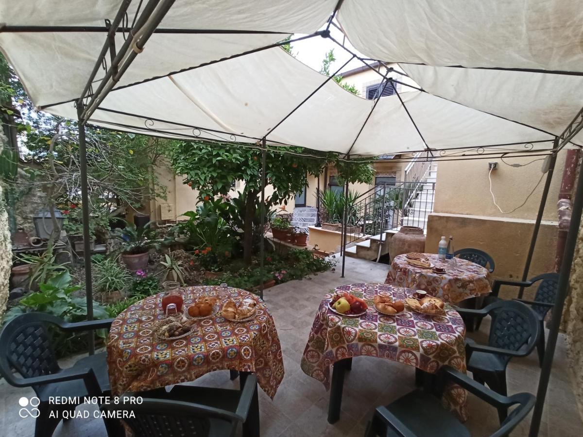 B&B Il Melograno Antico Con Terrazza E Giardino Agrigento Ngoại thất bức ảnh