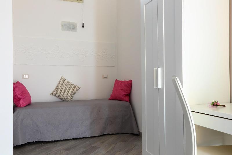 B&B Il Melograno Antico Con Terrazza E Giardino Agrigento Ngoại thất bức ảnh