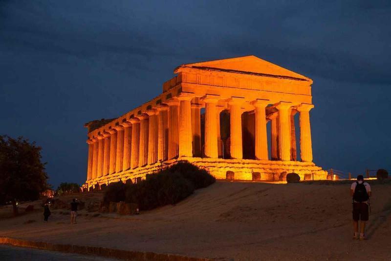 B&B Il Melograno Antico Con Terrazza E Giardino Agrigento Ngoại thất bức ảnh