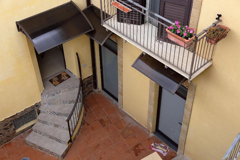 B&B Il Melograno Antico Con Terrazza E Giardino Agrigento Ngoại thất bức ảnh