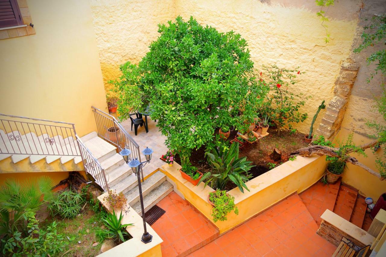 B&B Il Melograno Antico Con Terrazza E Giardino Agrigento Ngoại thất bức ảnh